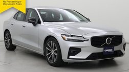2022 Volvo S60 B5 Momentum