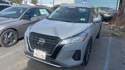 2022 Nissan Kicks SV