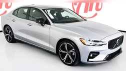 2024 Volvo S60 B5 Plus Dark Theme