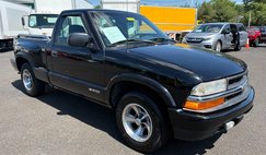 2000 Chevrolet S-10 LS