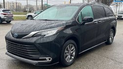 2023 Toyota Sienna XLE