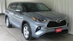2022 Toyota Highlander LE