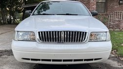 2005 Ford Crown Victoria Base