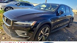2023 Volvo V60 Cross Country B5 Plus