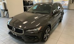 2025 Volvo V60 Cross Country B5 Plus