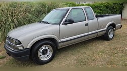 2002 Chevrolet S-10 LS