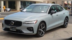 2024 Volvo S60 B5 Ultimate Dark Theme