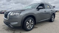 2024 Nissan Pathfinder SL