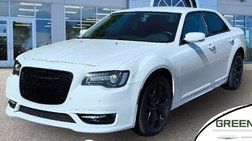 2022 Chrysler 300 Touring L
