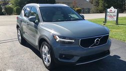 2022 Volvo XC40 T5 Momentum