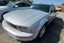 2008 Ford Mustang Deluxe