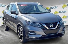 2021 Nissan Rogue Sport SL