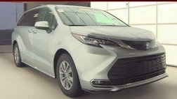 2022 Toyota Sienna XLE