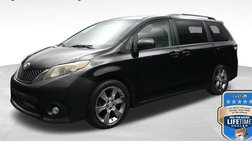 2011 Toyota Sienna SE 8-Passenger