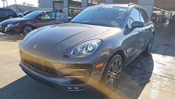 2016 Porsche Macan Turbo