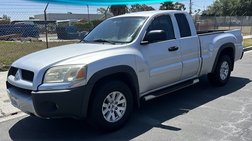 2006 Mitsubishi Raider Duro Cross V6