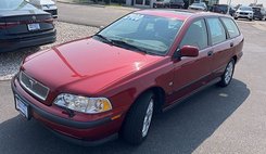 2000 Volvo V40 Base