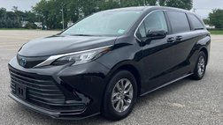 2024 Toyota Sienna LE 8-Passenger