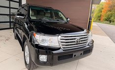 2015 Toyota Land Cruiser Base