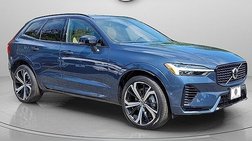 2023 Volvo XC60 Recharge T8 Ultimate Dark Theme
