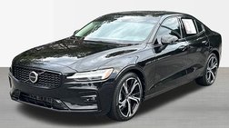 2024 Volvo S60 B5 Core Dark Theme