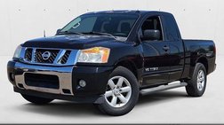 2014 Nissan Titan SV