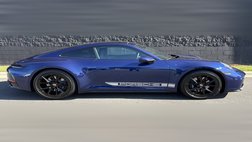 2025 Porsche 911 Carrera