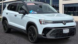2025 Volkswagen Taos SE Black