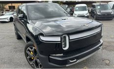 2023 Rivian R1S Adventure