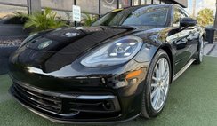 2018 Porsche Panamera 4
