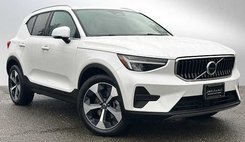 2025 Volvo XC40 B5 Core Bright Theme