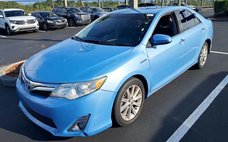 2013 Toyota Camry Hybrid XLE