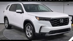2023 Honda Pilot EX-L w/Rear Captain's Chairs