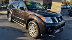 2012 Nissan Pathfinder LE