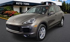 2016 Porsche Cayenne Base