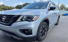 2020 Nissan Pathfinder SV