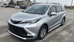 2025 Toyota Sienna LE 8-Passenger