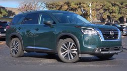2023 Nissan Pathfinder Platinum