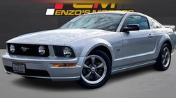 2005 Ford Mustang GT Deluxe