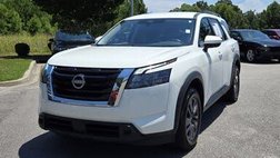 2023 Nissan Pathfinder SV