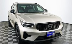 2024 Volvo XC40 B5 Core