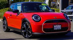 2025 MINI Hardtop Cooper S Signature Trim