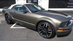 2005 Ford Mustang Deluxe