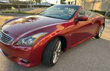 2015 Infiniti Q60 Convertible Sport