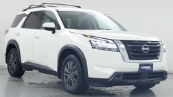 2022 Nissan Pathfinder SV