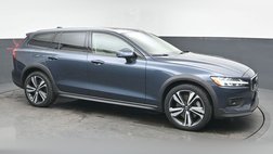 2023 Volvo V60 Cross Country B5 Plus