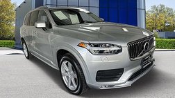 2022 Volvo XC90 T6 Momentum 6-Passenger