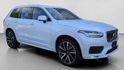 2022 Volvo XC90 T6 Momentum 7-Passenger