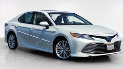 2020 Toyota Camry Hybrid XLE