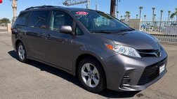 2018 Toyota Sienna LE 7-Passenger FWD with Auto-A